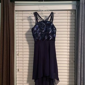 Hello Everyone,  I am Selling girls/ juniors formal wear dresses.